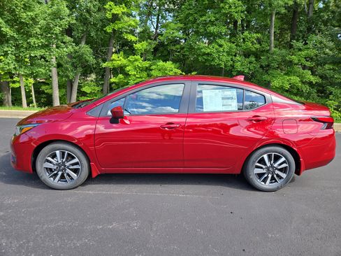 New 2025 Nissan Versa SV w/ Trunk Package image 5