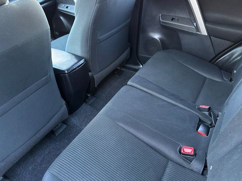 Used 2014 Toyota RAV4 XLE image 12