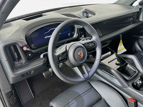 New 2026 Porsche Cayenne GTS AWD/4WD image 6