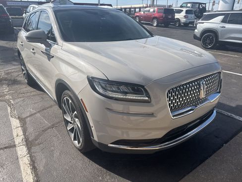 Used 2021 Lincoln Nautilus Reserve w/ Equipment Group 201A AWD/4WD image 8