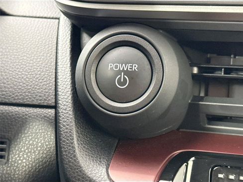 Certified 2025 Toyota Prius Plug-In Hybrid FWD image 21
