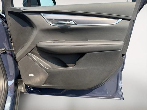 Used 2025 Cadillac XT6 Luxury AWD/4WD image 25