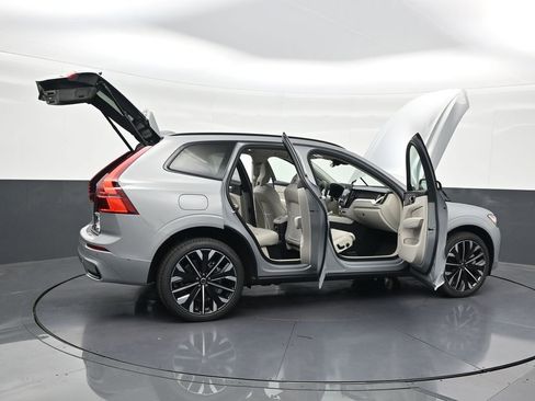 New 2026 Volvo XC60 T8 Ultra w/ Protection Package Premier AWD/4WD image 28