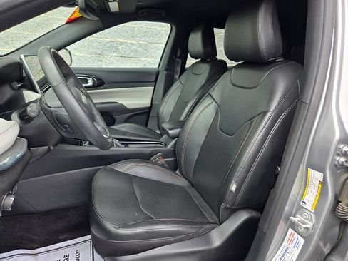 Used 2023 Jeep Compass Limited AWD/4WD image 14