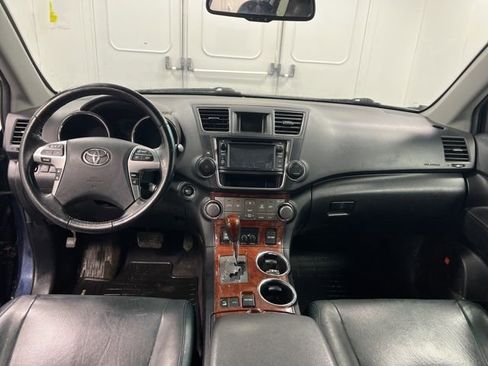 Used 2013 Toyota Highlander Limited image 27