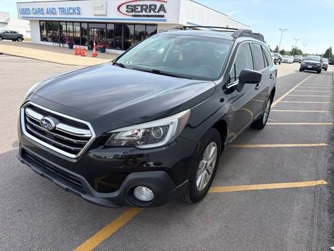 Used 2019 Subaru Outback 2.5i Premium AWD/4WD image 1