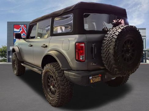 Used 2024 Ford Bronco Black Diamond AWD/4WD image 3