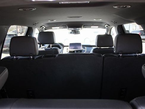 Used 2023 Chevrolet Tahoe LT AWD/4WD image 16