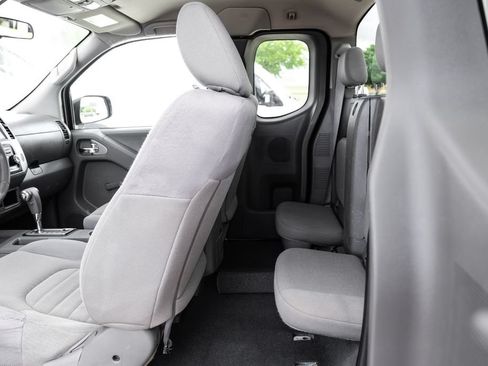 Used 2019 Nissan Frontier S RWD image 33