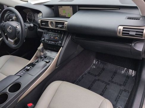 Used 2014 Lexus IS 250 AWD w/ Navigation Package image 32
