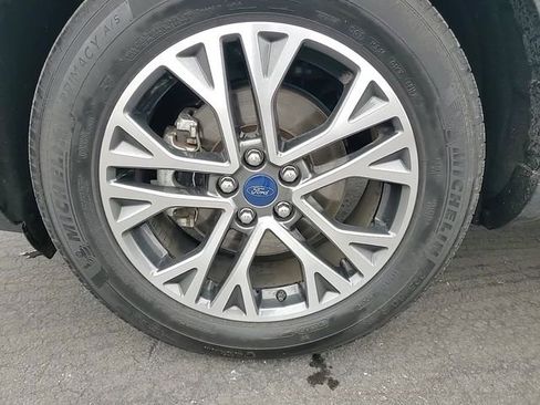 Used 2020 Ford Escape SEL image 8