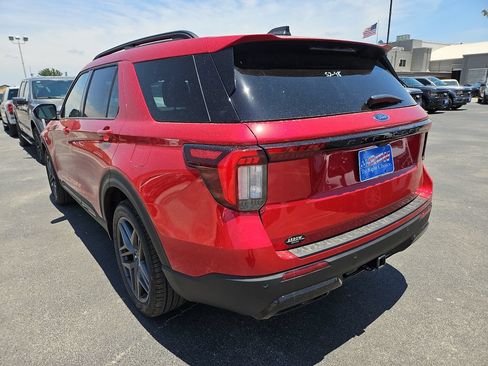 New 2026 Ford Explorer ST-Line w/ ST-Line Street Pack RWD image 9