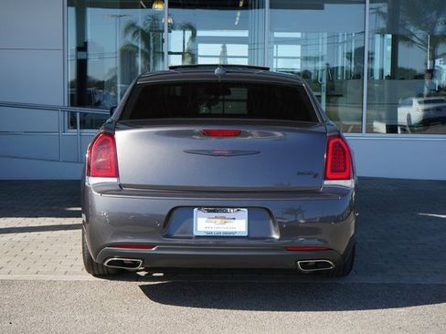 Used 2022 Chrysler 300 S w/ Comfort Group image 7