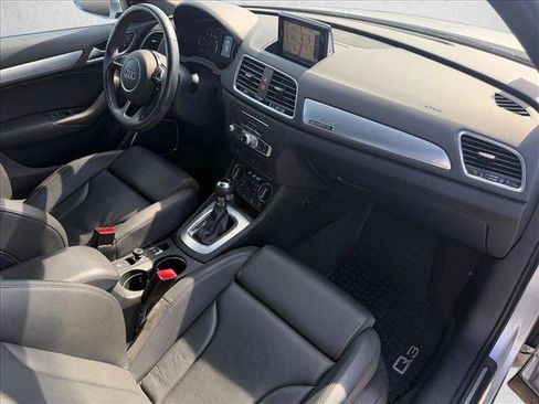 Used 2018 Audi Q3 2.0T Premium Plus w/ Premium Plus Package AWD/4WD image 18