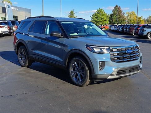 New 2026 Ford Explorer Active image 2
