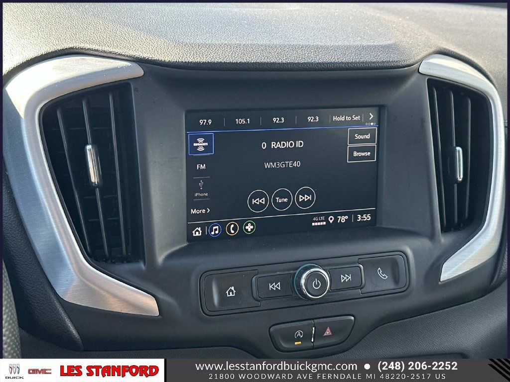 Used 2024 GMC Terrain SLE FWD image 30