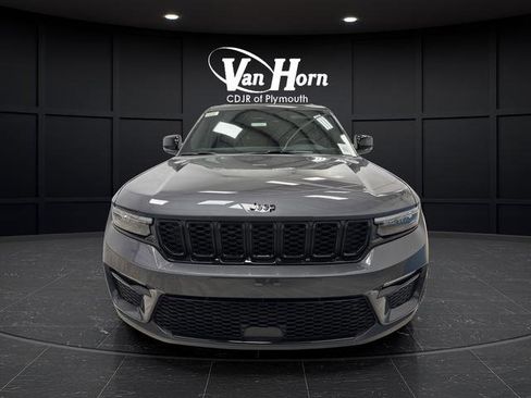 New 2025 Jeep Grand Cherokee Limited w/ Black Appearance Package image 12