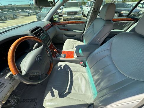 Used 2004 Lexus LS 430 Sedan image 60