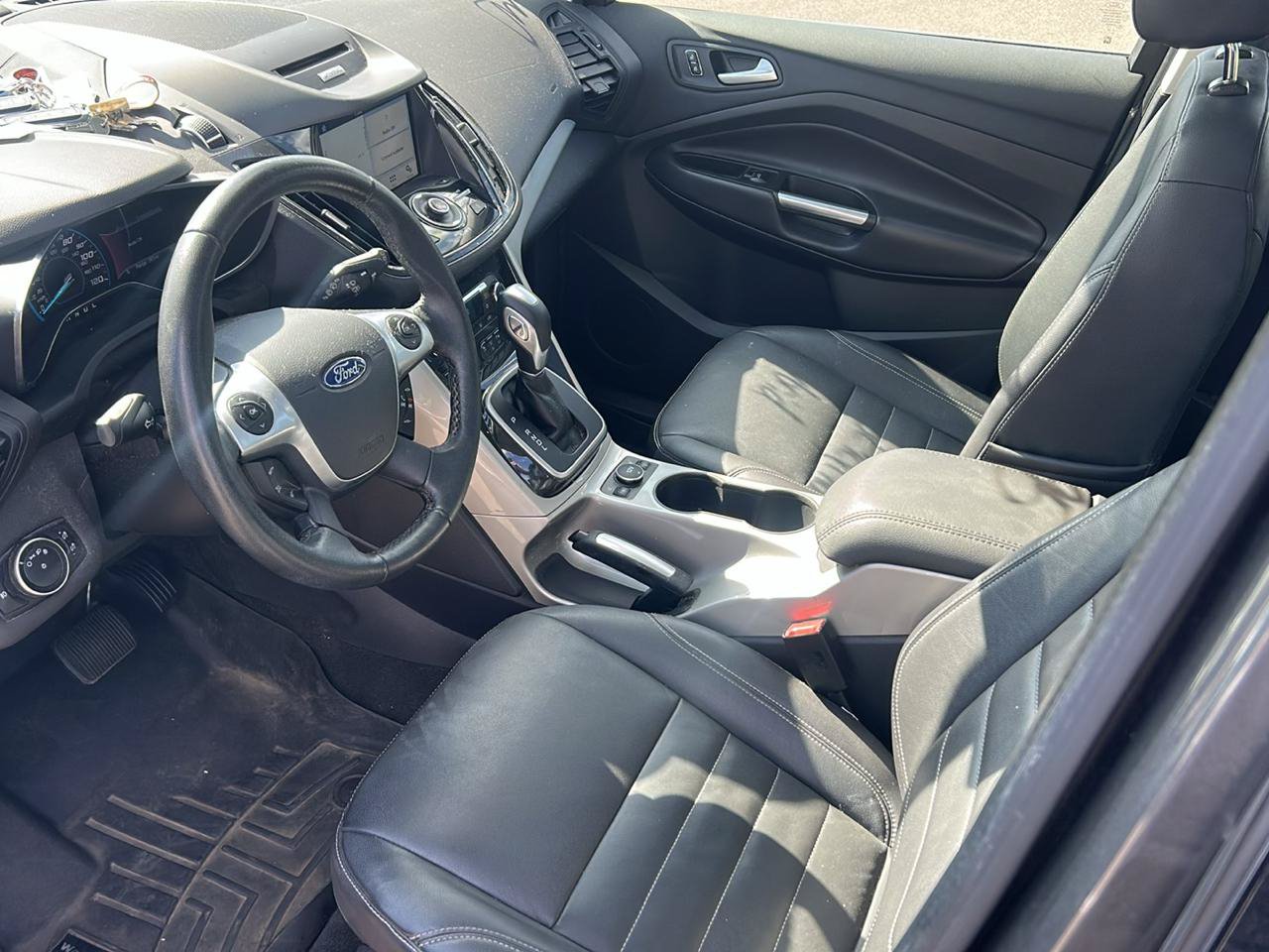 Used 2016 Ford C-MAX Energi SEL w/ Equipment Group 303A FWD image 9