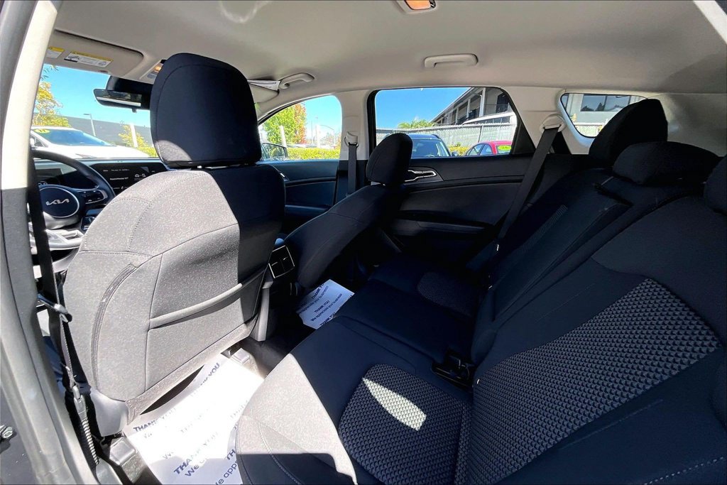 Certified 2023 Kia Sportage LX FWD image 16