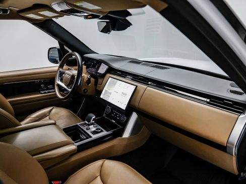 Used 2023 Land Rover Range Rover SE AWD/4WD image 43