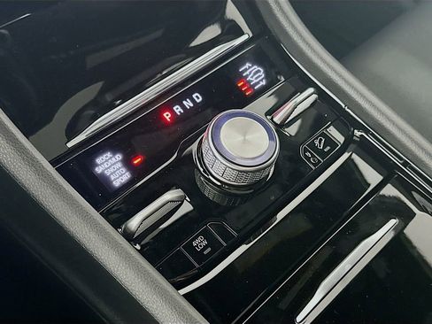 New 2025 Jeep Grand Cherokee L Overland w/ Luxury Tech Group IV image 12