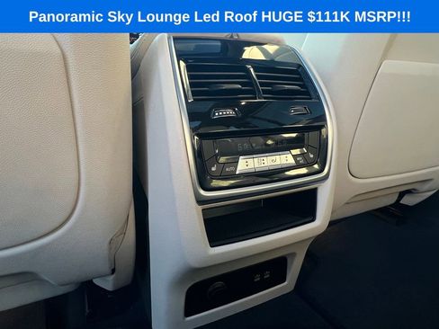Used 2021 BMW X7 M50i w/ Dynamic Handling Package image 22