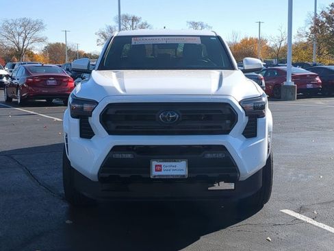 Certified 2025 Toyota Tacoma SR5 image 4