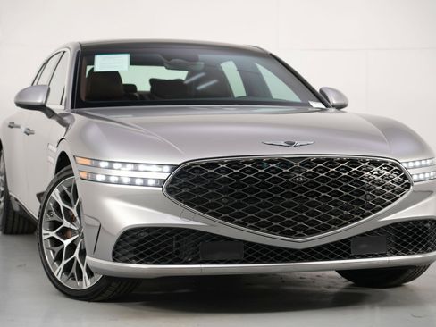 Used 2024 Genesis G90 3.5T image 4
