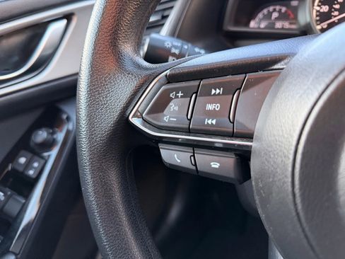 Used 2017 MAZDA MAZDA3 Sport image 32