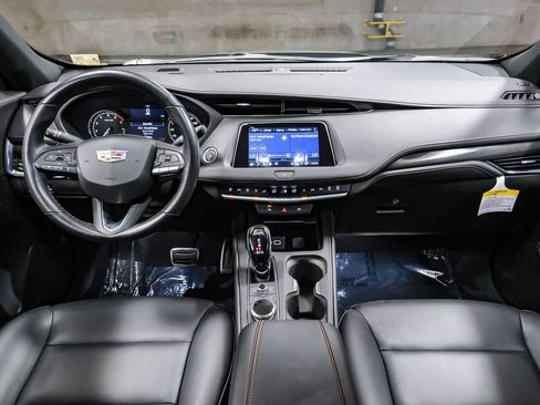 Used 2023 Cadillac XT4 Sport FWD image 15