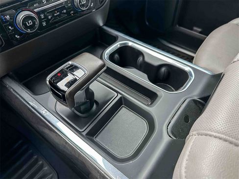 Used 2024 Chevrolet Silverado 1500 LTZ w/ Technology Package image 33