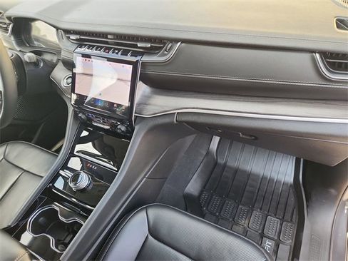 Used 2023 Jeep Grand Cherokee L Limited w/ Luxury Tech Group II image 29