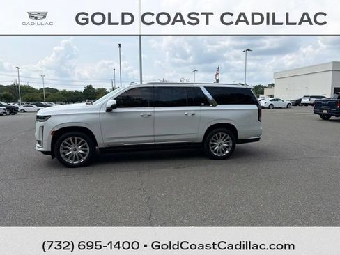 Used 2021 Cadillac Escalade ESV Premium Luxury w/ Driver Assist Tech Package AWD/4WD image 2
