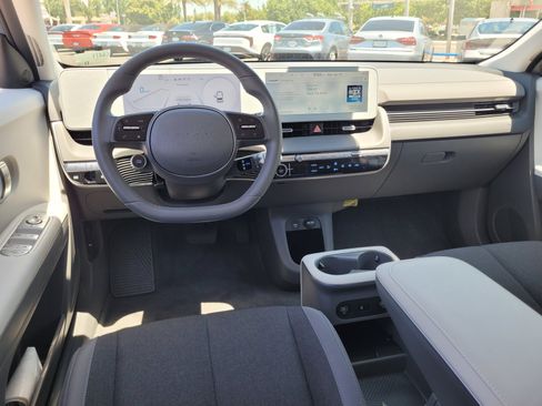 Used 2024 Hyundai Ioniq 5 SEL RWD image 17