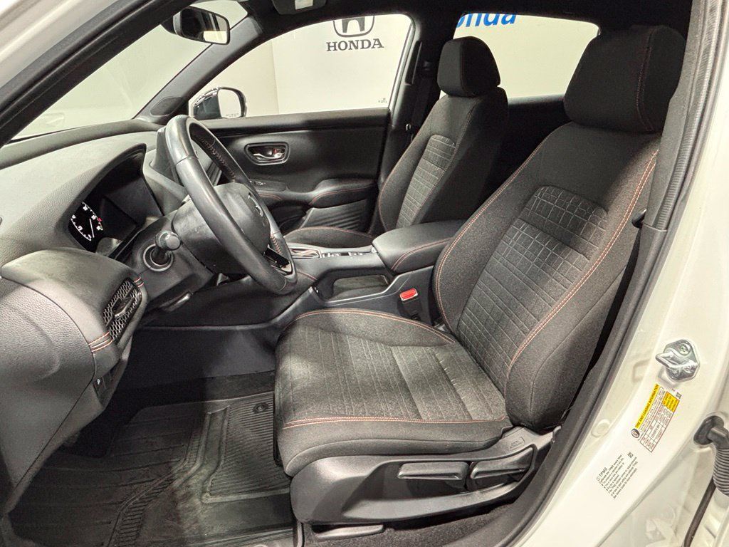 Certified 2024 Honda HR-V Sport image 11