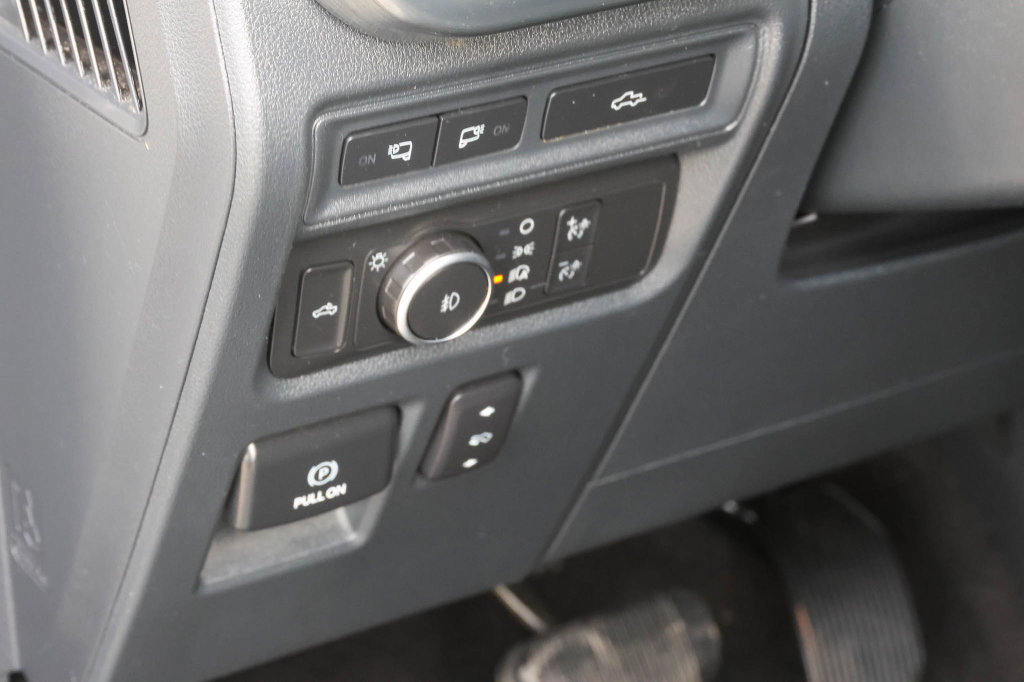 Used 2022 Ford F150 Lariat w/ Equipment Group 502A High AWD/4WD image 11