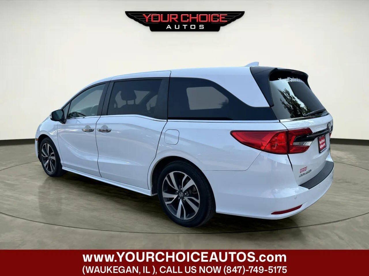 Used 2021 Honda Odyssey Touring image 3