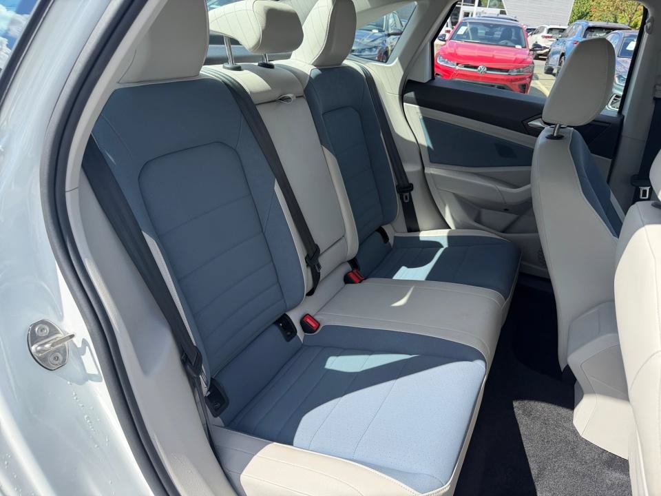 Certified 2026 Volkswagen Jetta SE FWD image 29