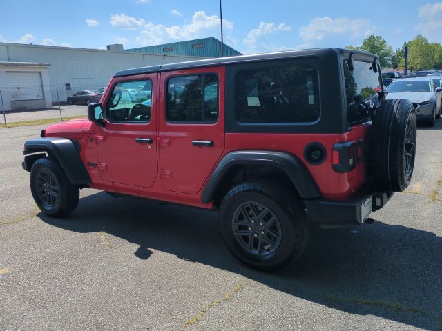 Used 2025 Jeep Wrangler Unlimited Sport AWD/4WD image 6