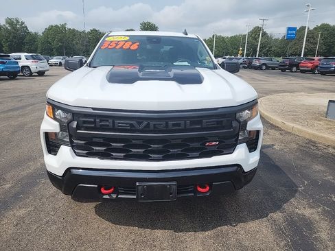 Used 2023 Chevrolet Silverado 1500 Custom Trail Boss w/ LPO, Dark Essentials Package AWD/4WD image 2