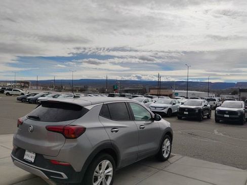 Used 2023 Buick Encore GX Preferred w/ Cold Weather Comfort Package image 5