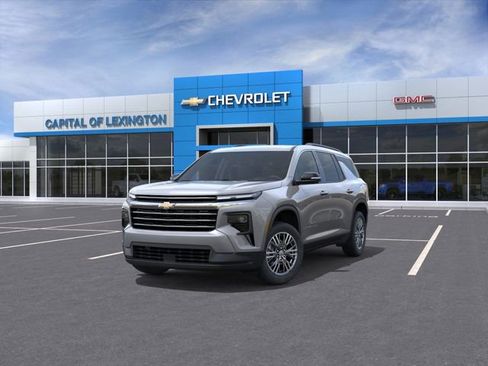 New 2026 Chevrolet Traverse LT w/ Driver Confidence Package image 8