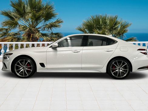 Used 2025 Genesis G70 2.5T image 8