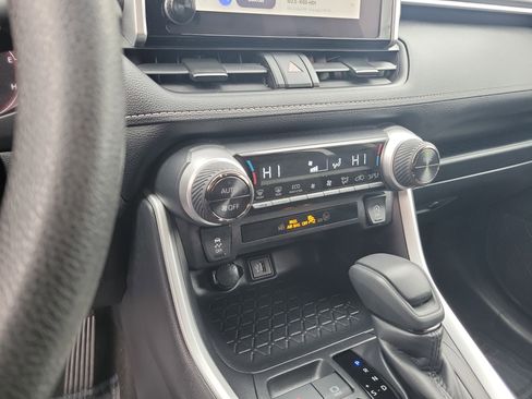 Certified 2025 Toyota RAV4 XLE image 14