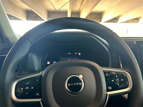 New 2026 Volvo XC90 B6 Ultra w/ Protection Package image 11