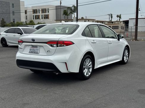 Certified 2025 Toyota Corolla LE w/ LE Premium Package FWD image 12