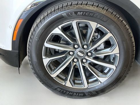 Used 2025 Cadillac Lyriq Sport w/ LPO, Floor Liner Package AWD/4WD image 31