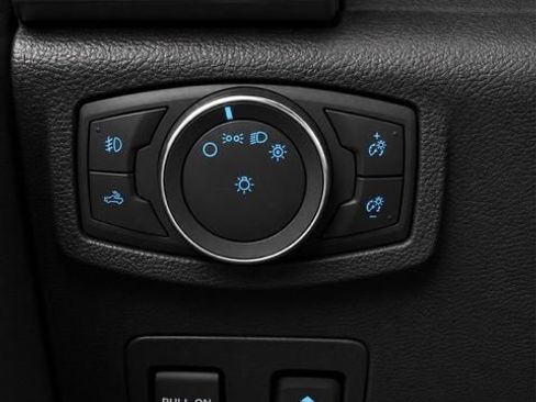Used 2018 Ford F150 XLT w/ Equipment Group 302A Luxury AWD/4WD image 35