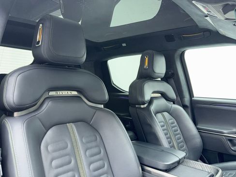 Used 2022 Rivian R1T Adventure image 49